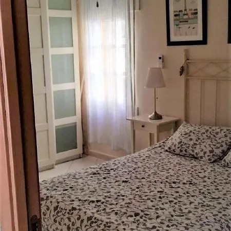 Elcano Appartement *